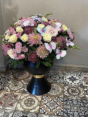 Siyah Vazoda VIP Arajman